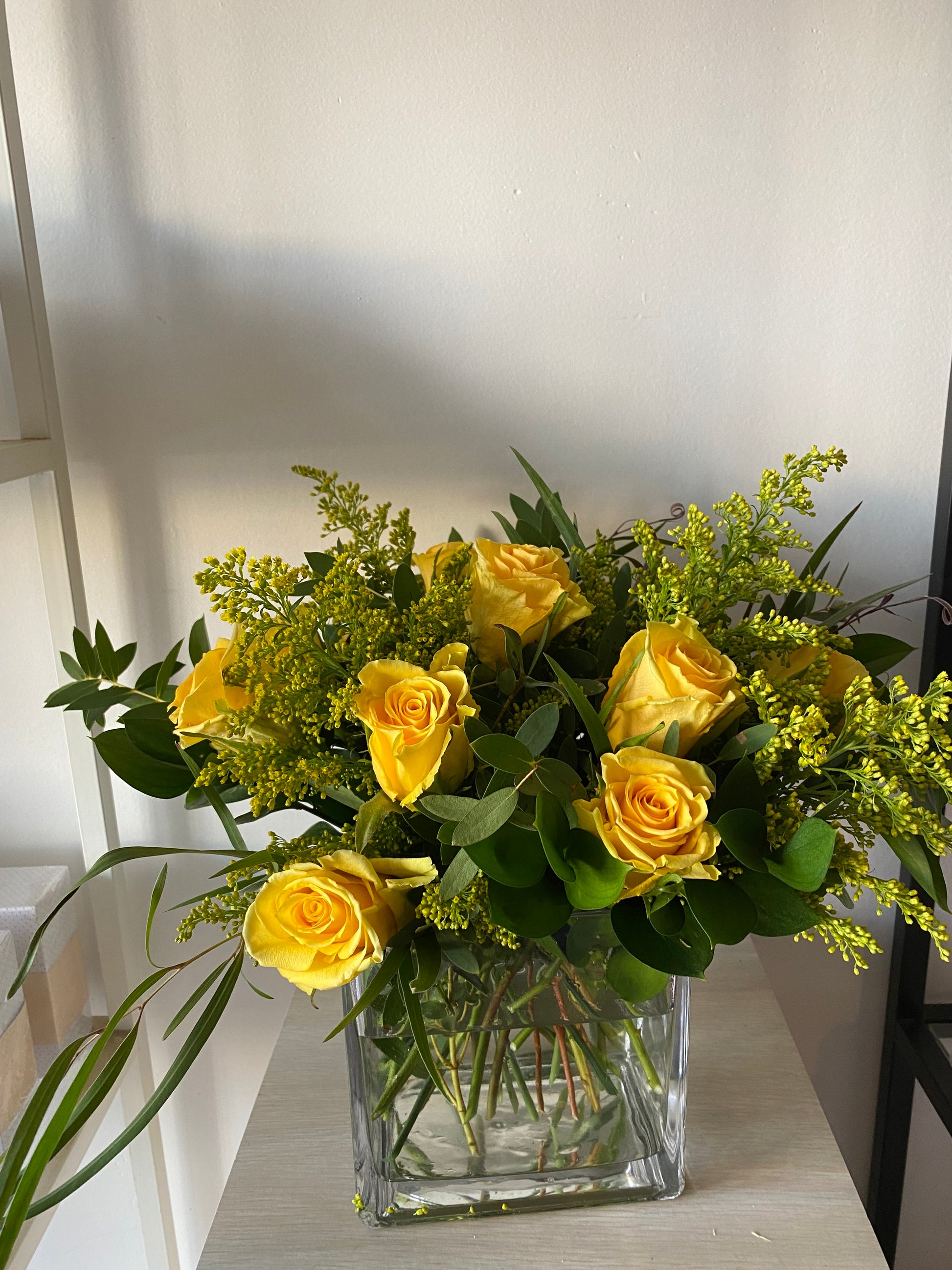 yellow roses 