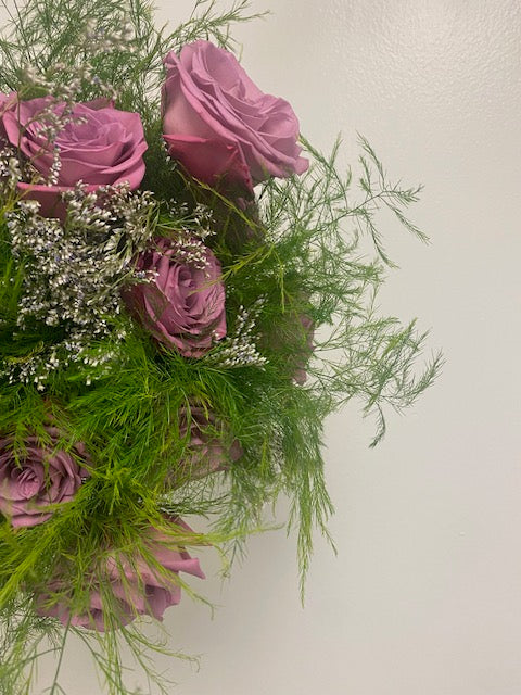 One Dozen Roses in a Bouquet – Olive it Boutique