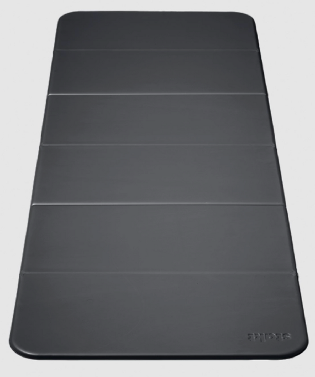 The Stakt Mat iron