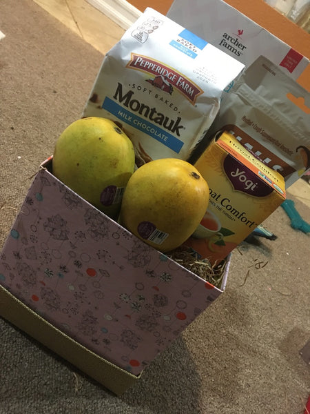 Fruit & gourmet snack basket